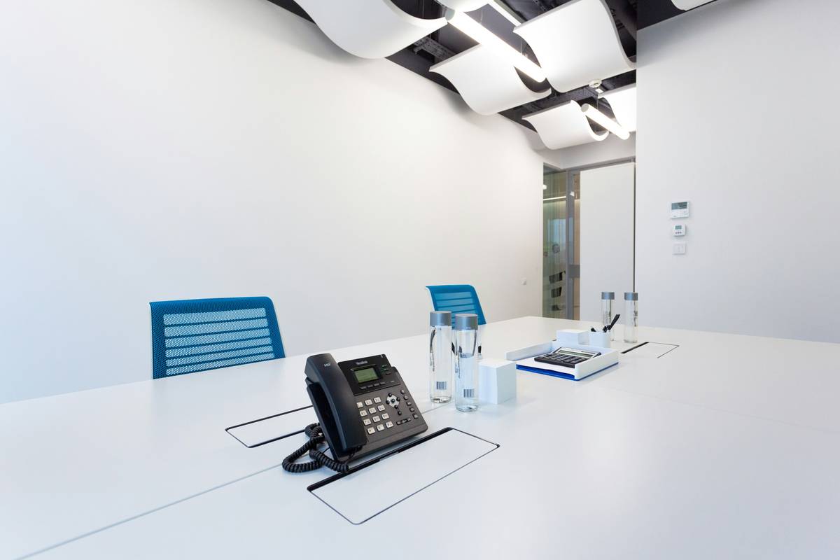What Is a Cloud Phone System? Your No-BS Guide to Smarter Business Calls